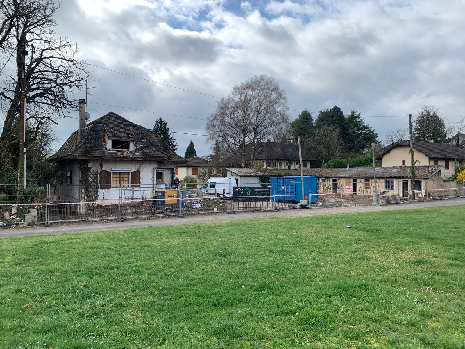Clôture d’un chantier amiante – Divonne-les-Bains