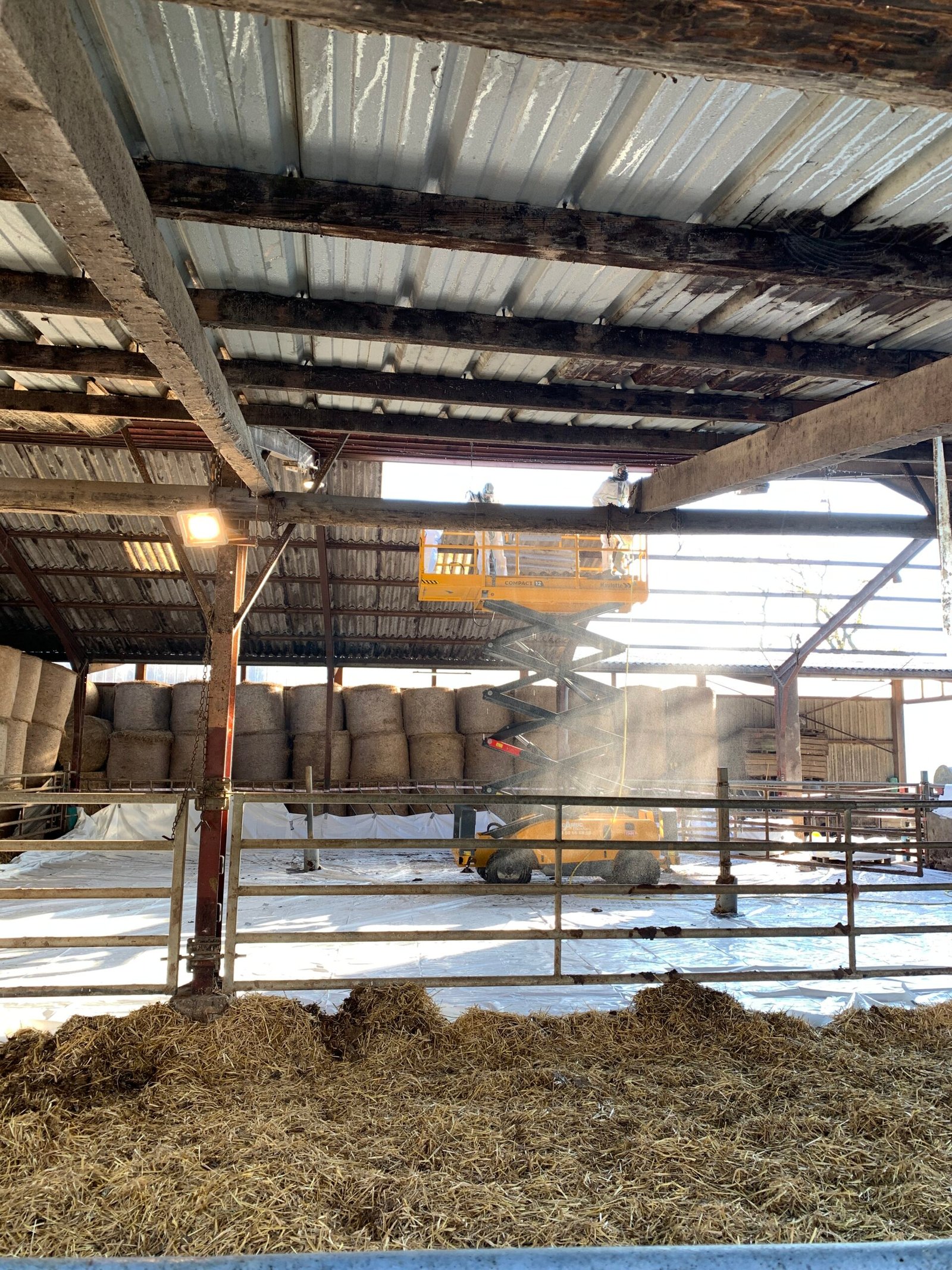 GAEC Boverger Cercier retrait de plaque fibro par le dessous